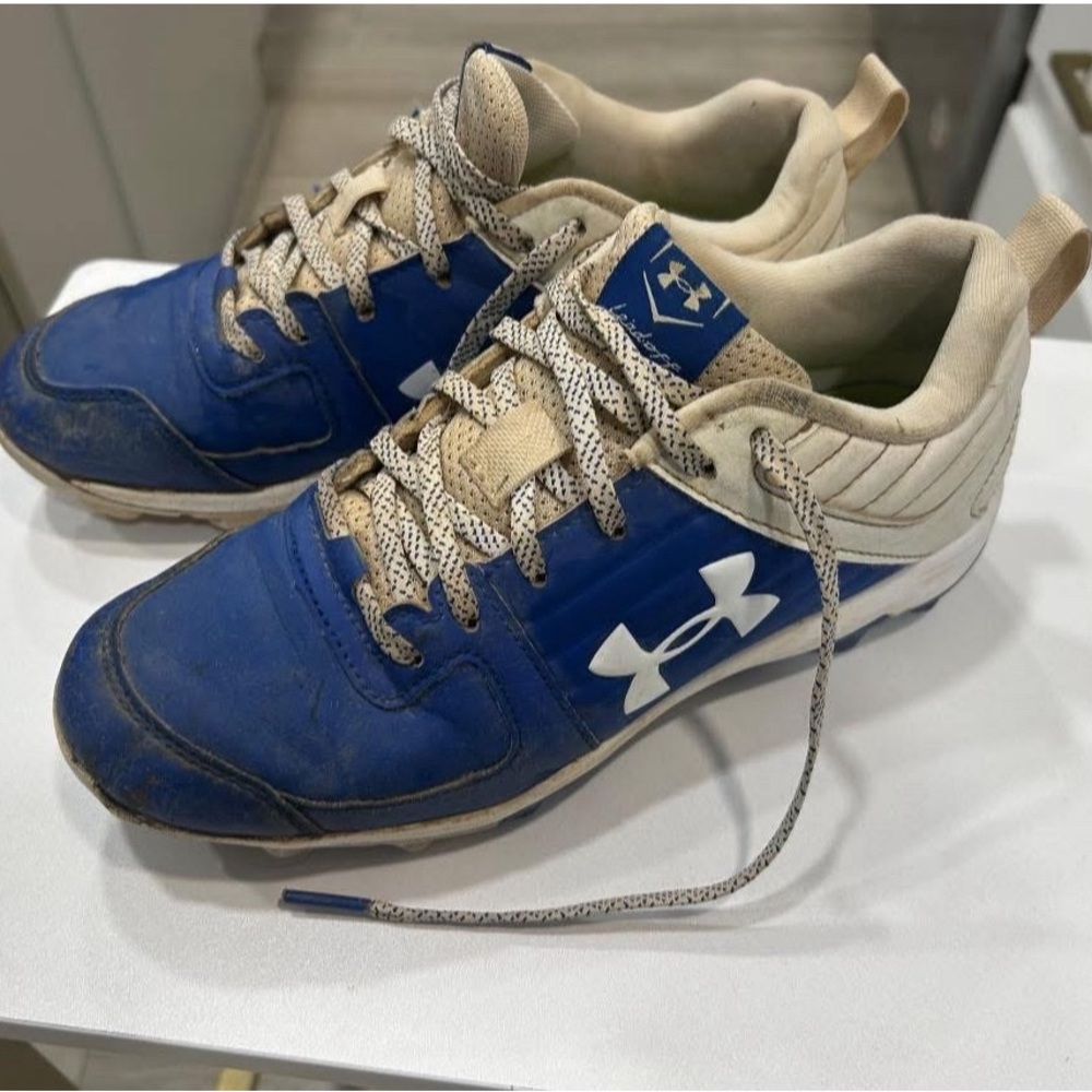 Under Armour Blue and white baseball cleats